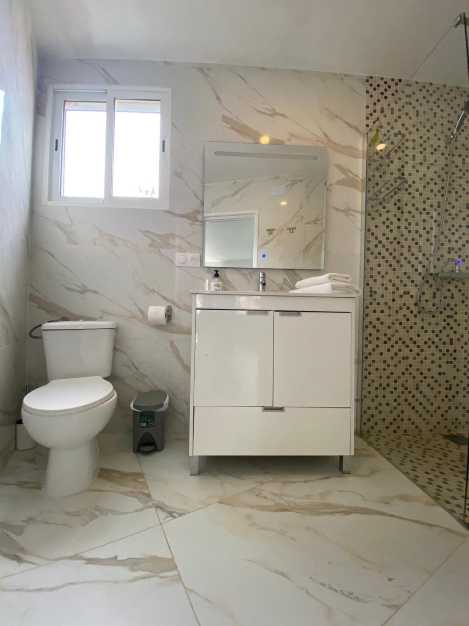 Requesens Playa Apartment Empuriabrava Bagian luar foto