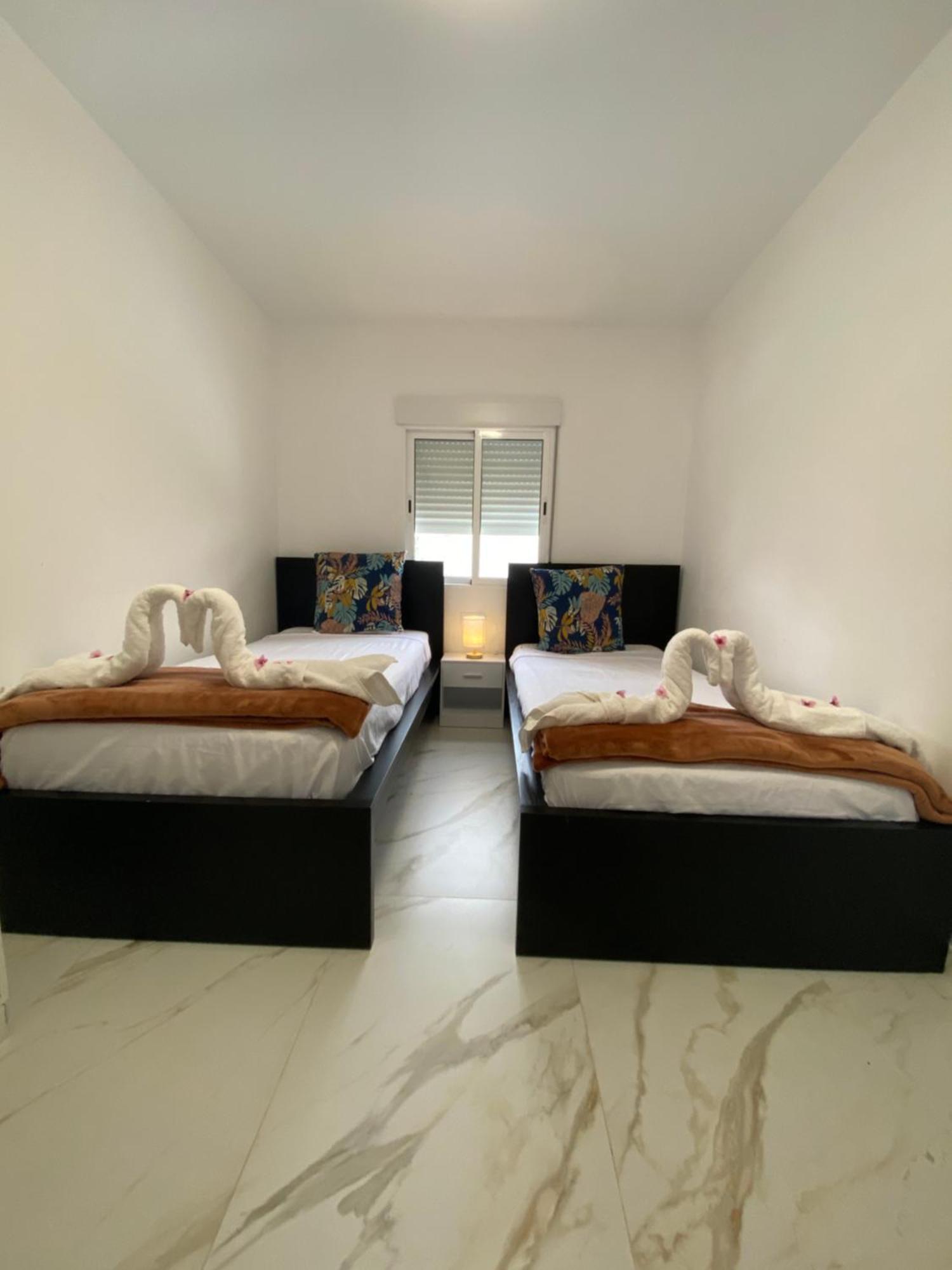 Requesens Playa Apartment Empuriabrava Bagian luar foto