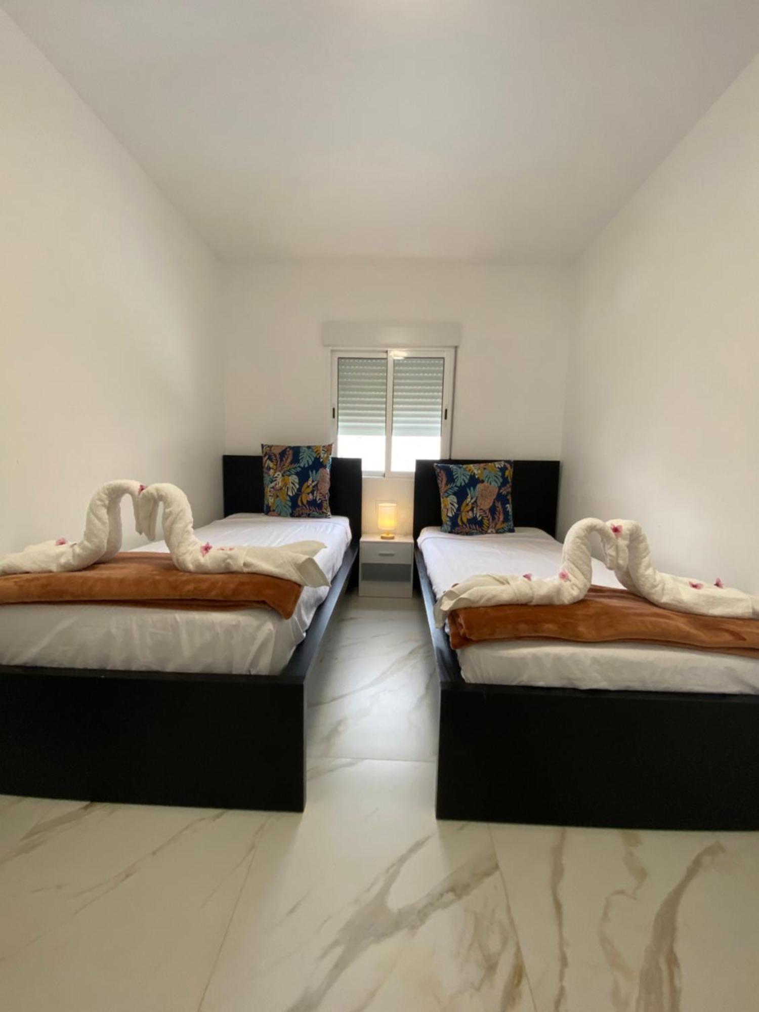 Requesens Playa Apartment Empuriabrava Bagian luar foto