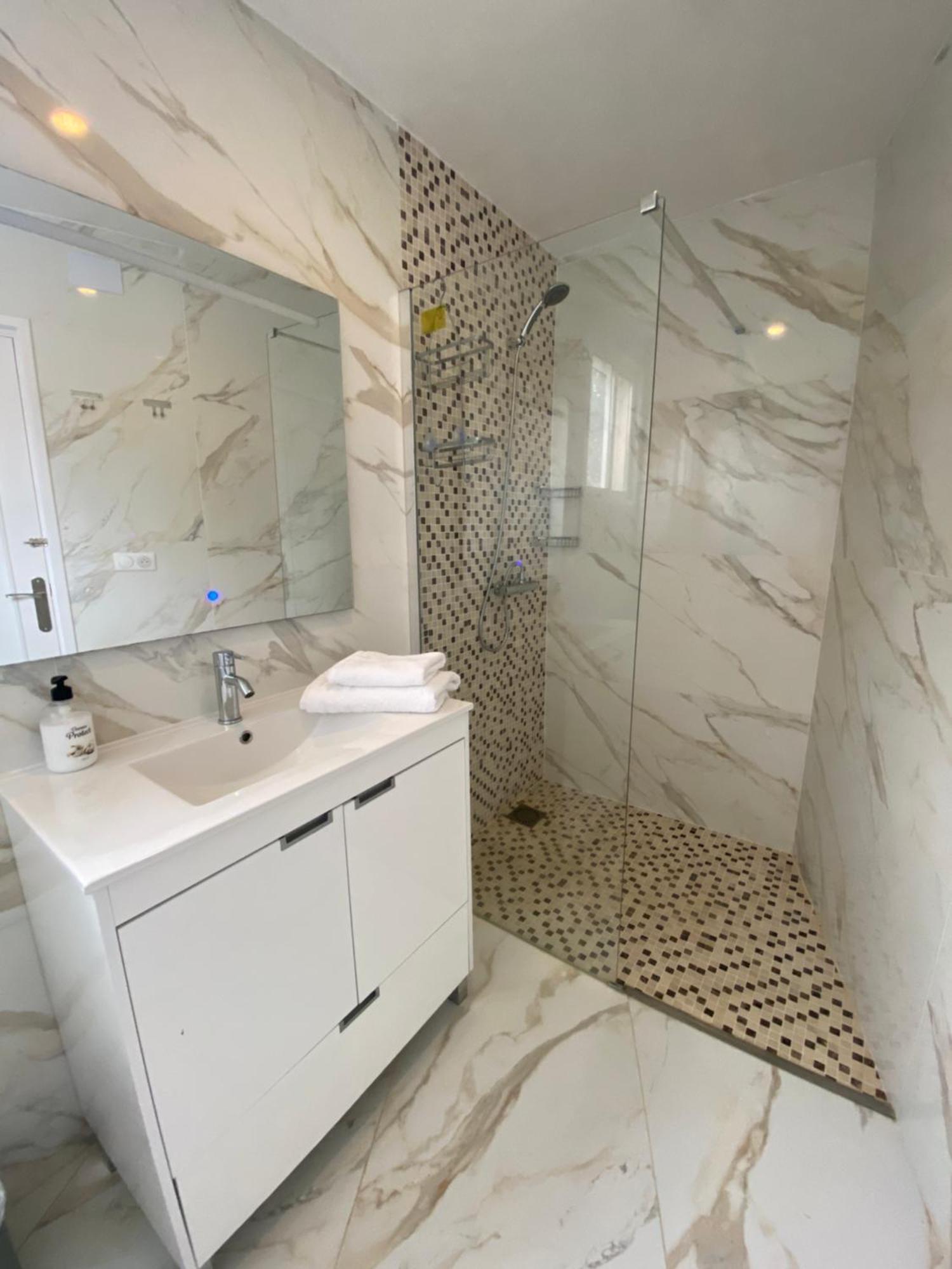 Requesens Playa Apartment Empuriabrava Bagian luar foto