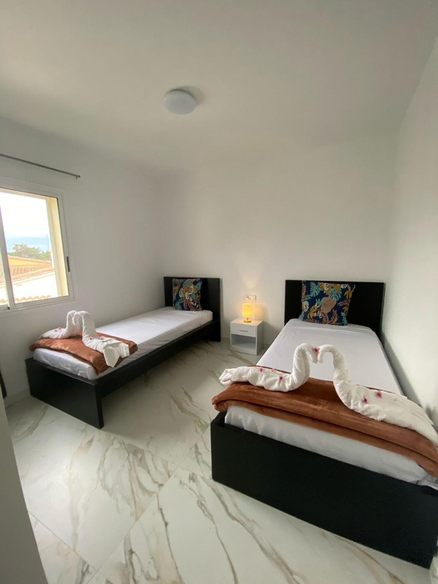 Requesens Playa Apartment Empuriabrava Bagian luar foto